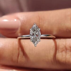 Elegant Silver Marquise Cut Ring